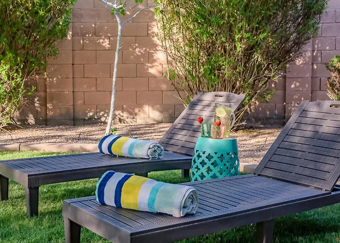 Family Retreat Hot Tub Games And Backyard Oasis Holiday home *