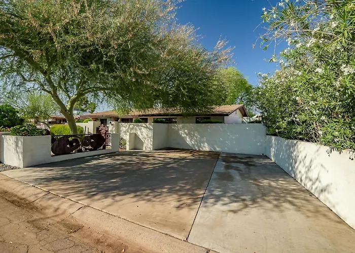 Family Retreat Hot Tub Games And Backyard Oasis * Scottsdale